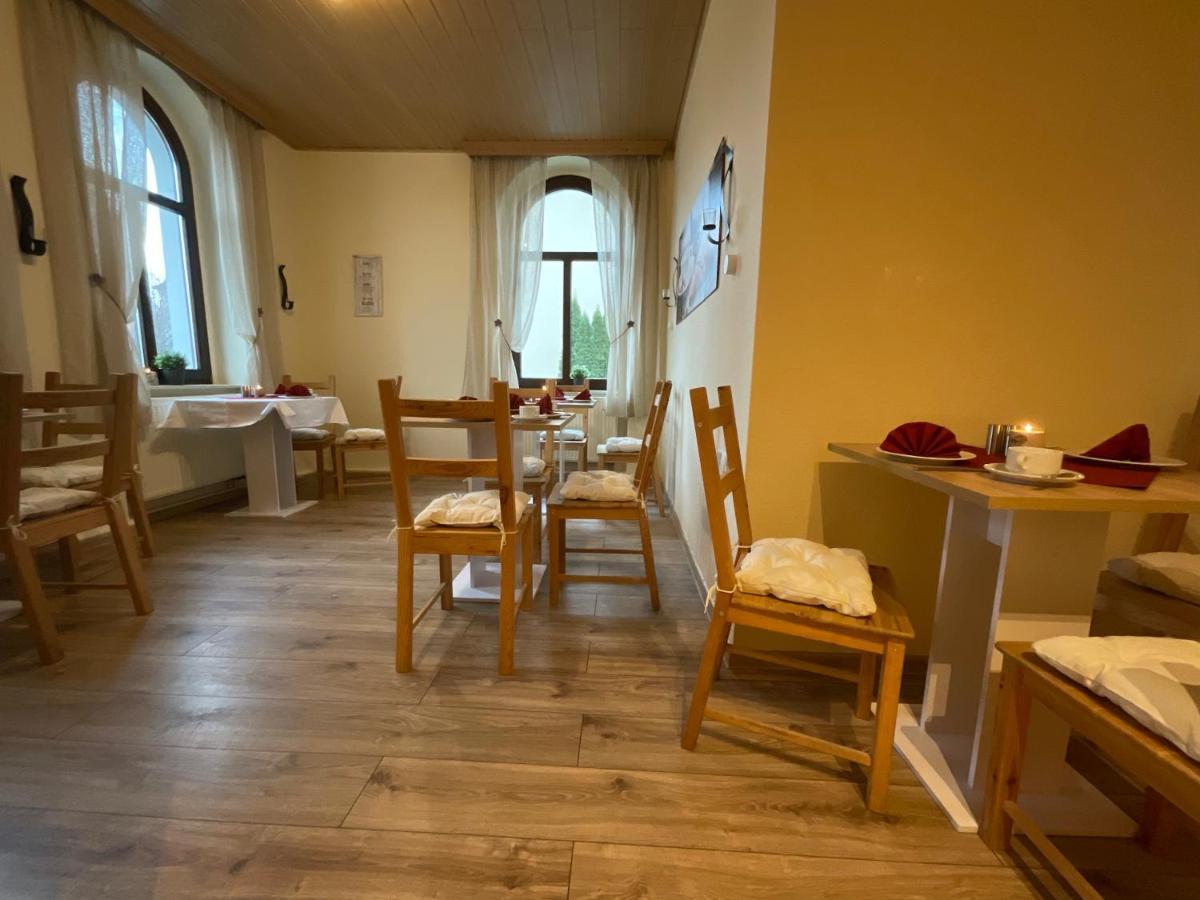 Pension Lindenhof Дрезден Екстериор снимка
